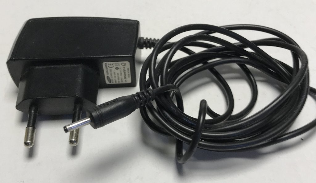 Samsung adapter ATADD11EBE - 5 Volt - 0,7 A. {4505}, Ophalen of Verzenden, Gebruikt