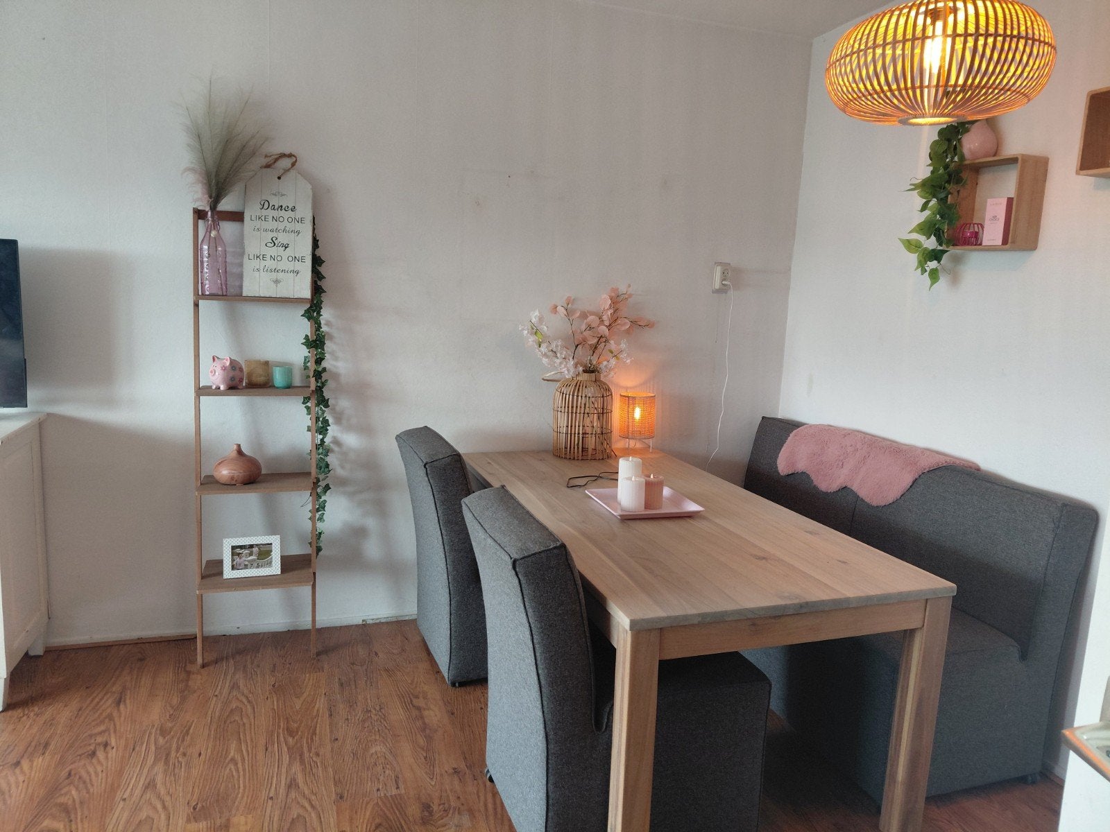 Gratis af te halen eettafel, Huis en Inrichting, Tafels | Eettafels, Ophalen, Gebruikt, 100 tot 150 cm, 50 tot 100 cm