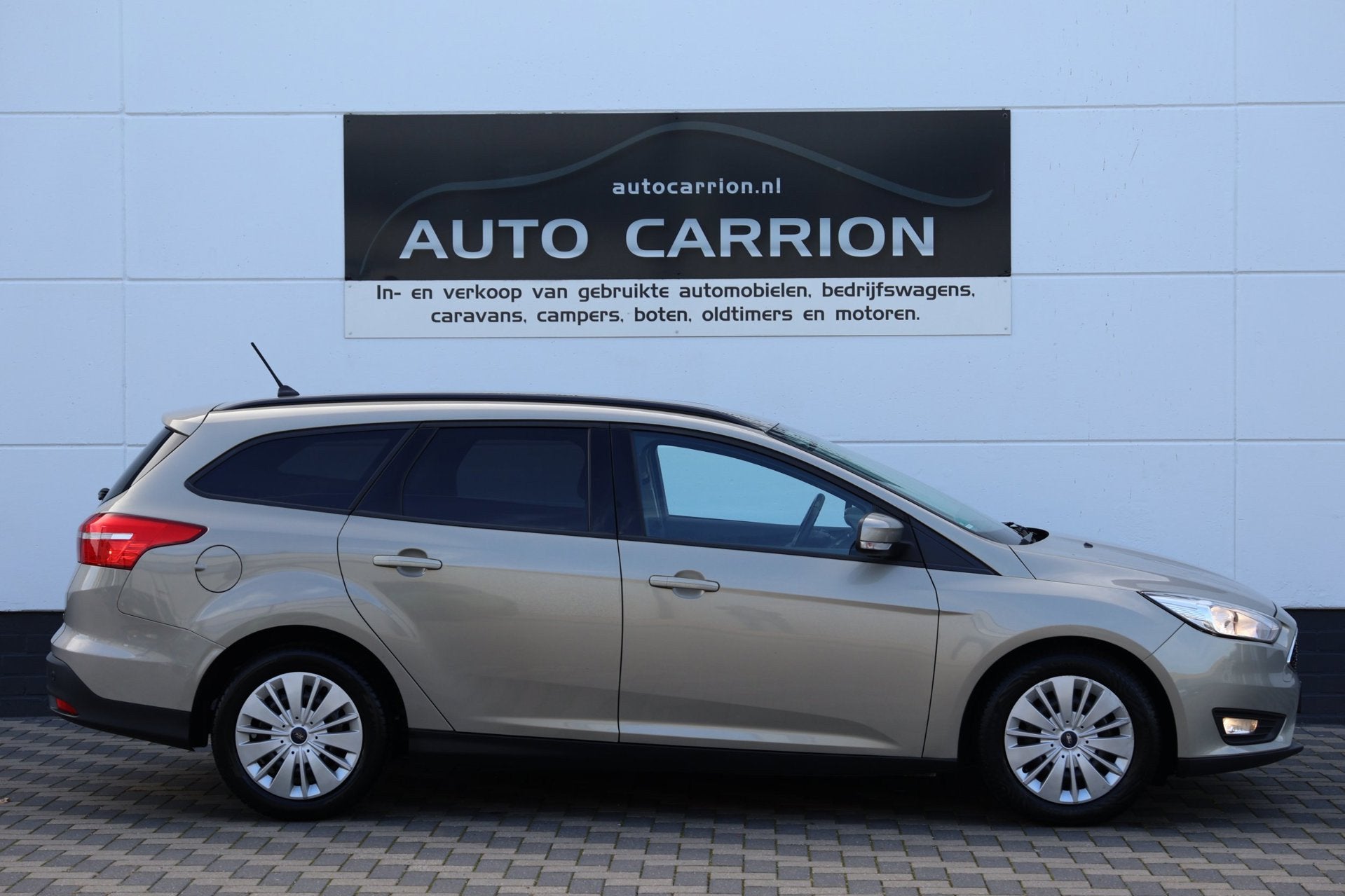 Ford Focus Wagon 1.0 Titanium Navi PDC Cruise Winterpakket !, Auto's, Gebruikt, Handgeschakeld, 1216 kg, 3 cilinders