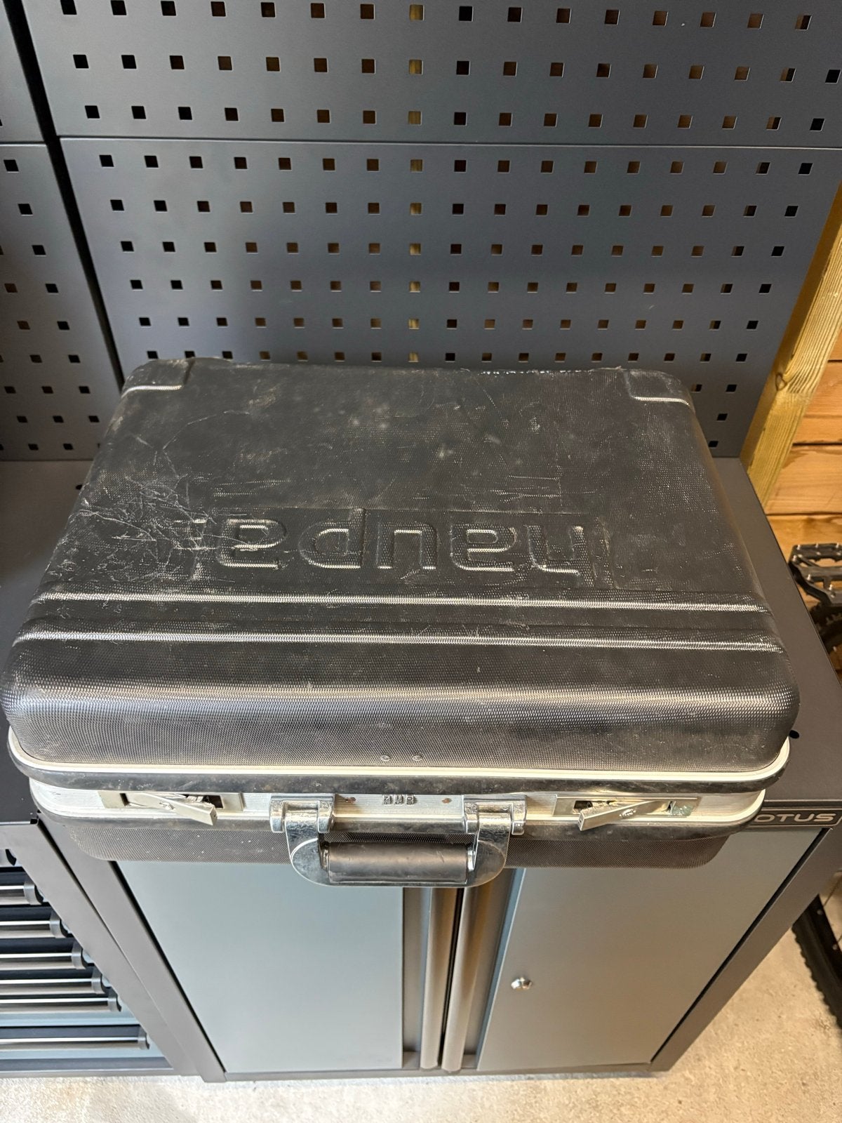 Haupa gereedschapskoffer met cijferslot, Ophalen, Gebruikt