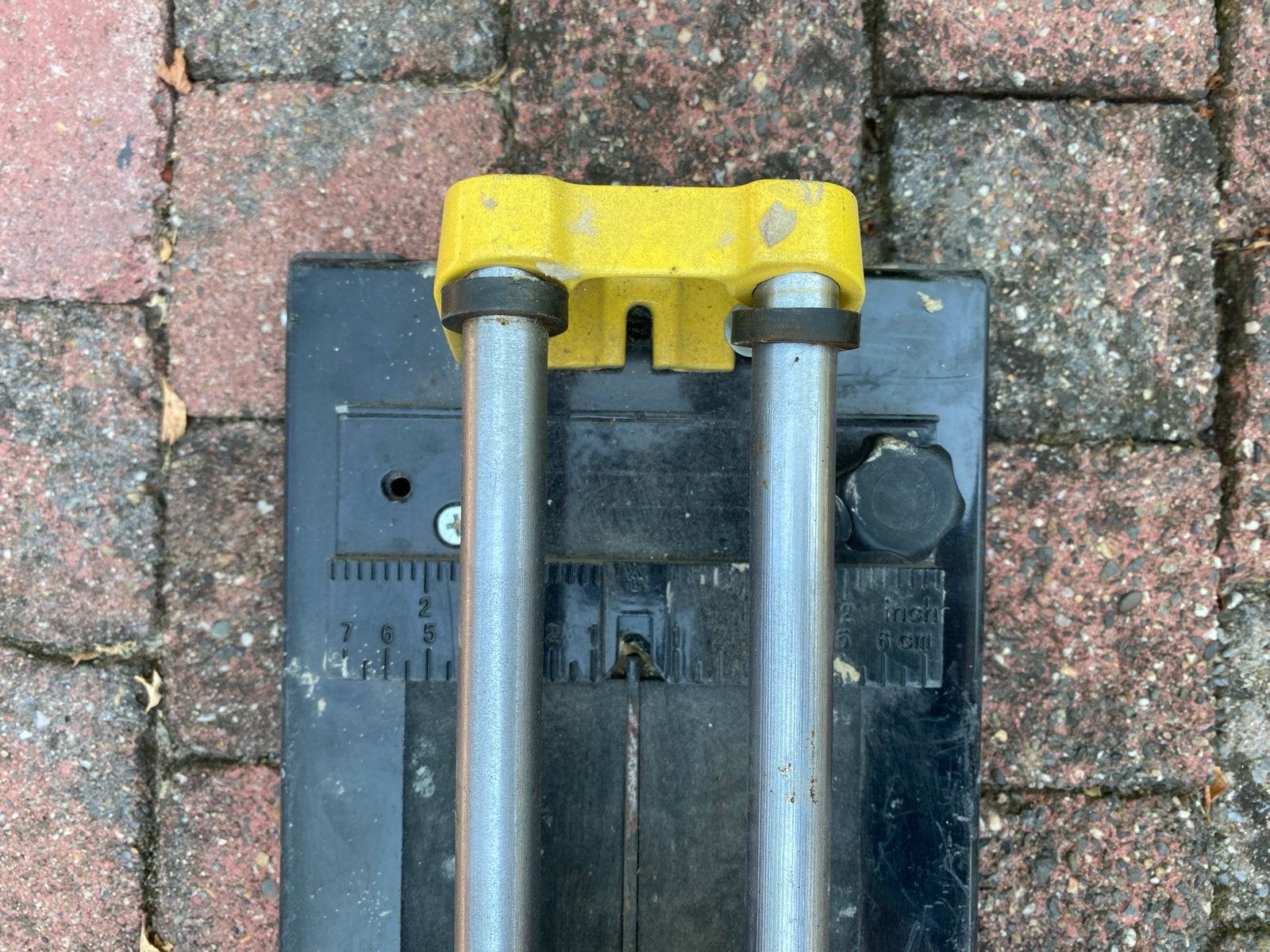 Tegelsnijder - Handgereedschap voor tegelwerk, Ophalen of Verzenden, Gebruikt, Snijgereedschap, Overige merken