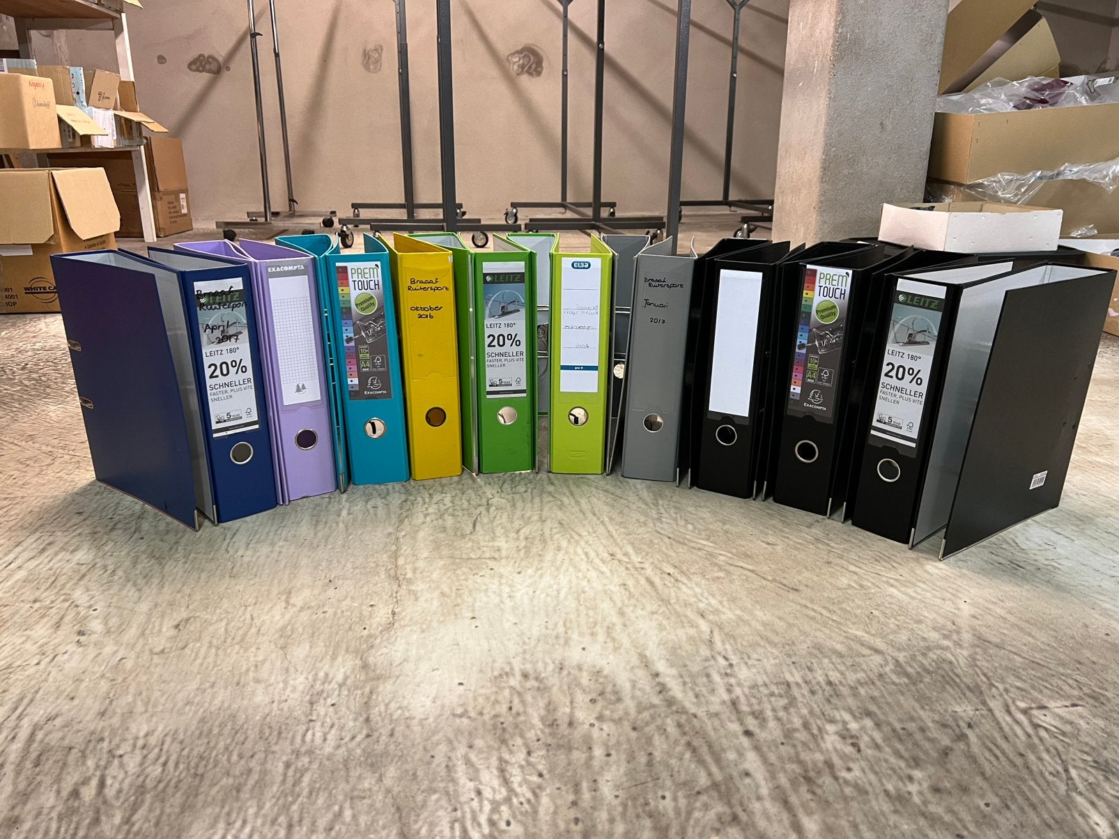 Diverse ordners in verschillende kleuren, Diversen, Schrijfwaren, Ophalen of Verzenden, Gebruikt