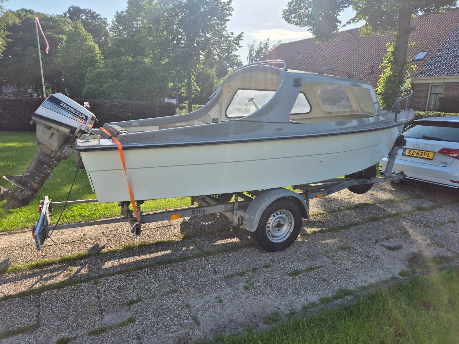 Placom 500 Kajuitboot met 15 PK Honda motor en trailer, Ophalen of Verzenden