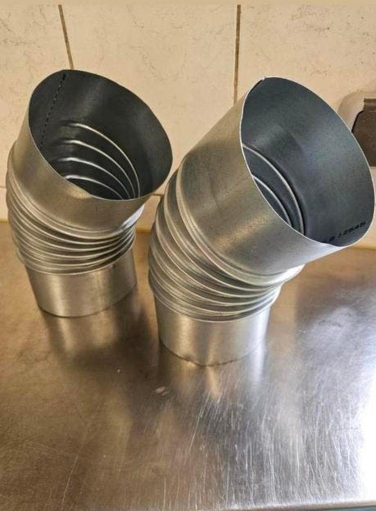 Metalen bocht voor ventilatie of afzuiging, Doe-het-zelf en Verbouw, Ventilatie en Afzuiging, Ophalen of Verzenden