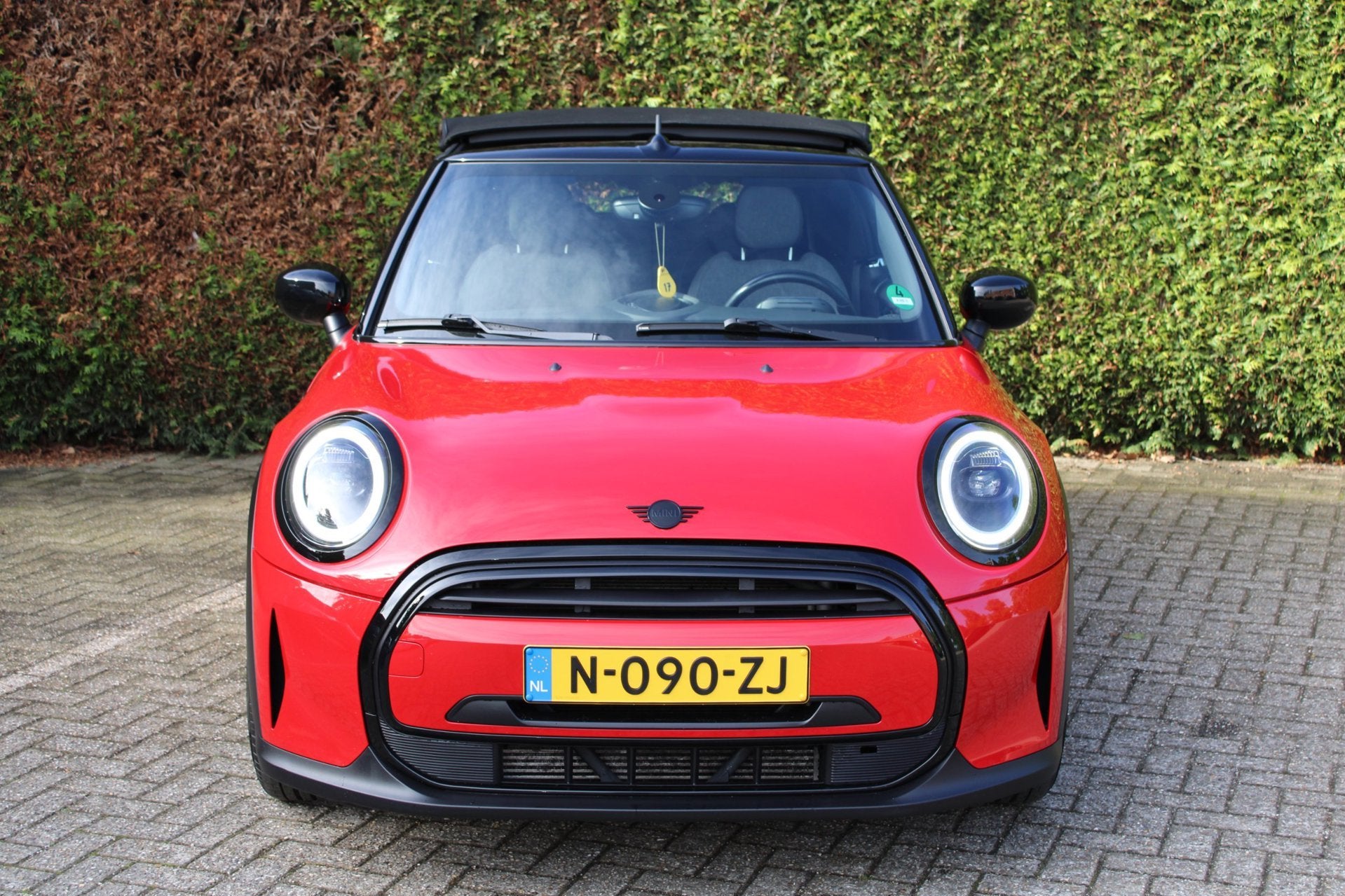Mini Mini Cabrio 1.5 Cooper Business Edition, Dealer onderhouden, Gebruikt, Cabriolet, 4 stoelen