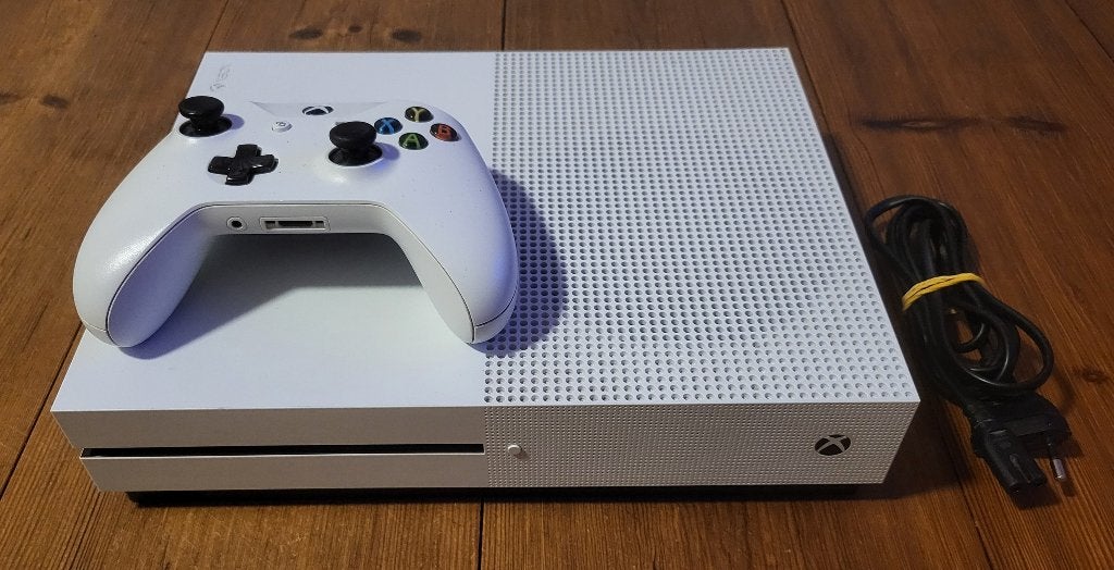 Xbox One S 1TB met controller en stroomkabel, Xbox One S, Ophalen of Verzenden, Zo goed als nieuw, 1 TB
