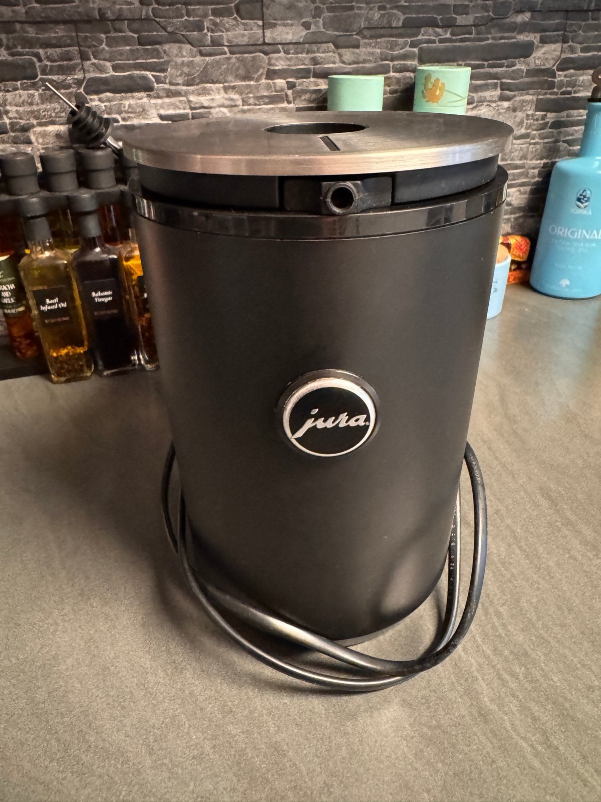 Jura Melkkoeler (model 583) - 1 liter, Ophalen of Verzenden, Zo goed als nieuw, Overige modellen