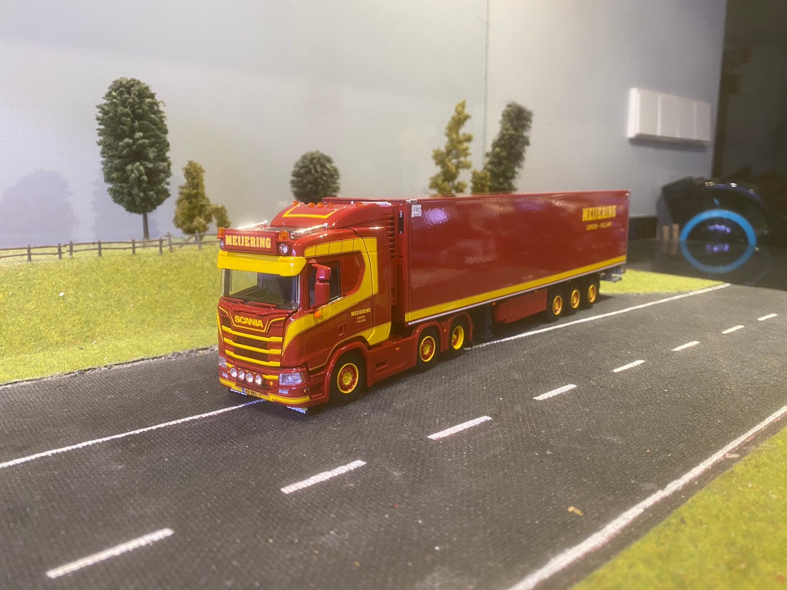 Scania next met koeloplegger van Meijering, Ophalen of Verzenden, Zo goed als nieuw, Bus of Vrachtwagen, Tekno
