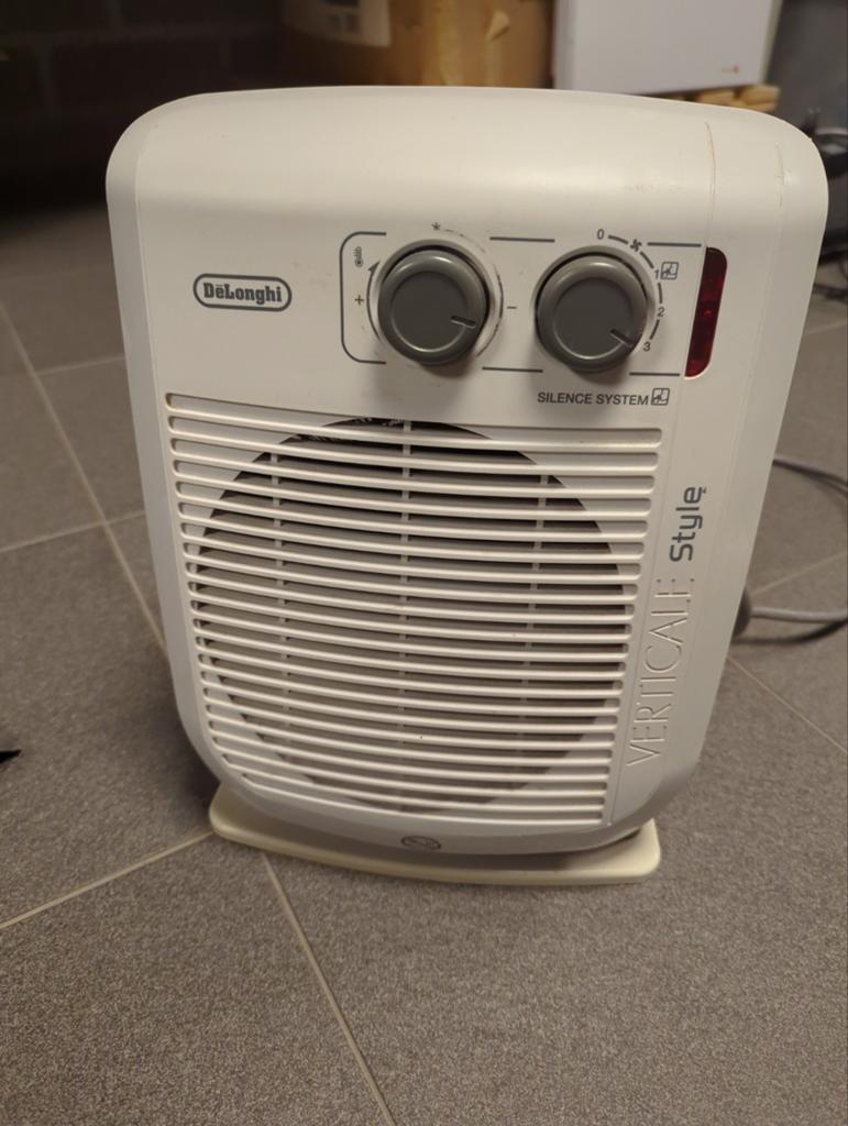Delonghi kacheltje met thermostaat, Huis en Inrichting, Kachels, Ophalen of Verzenden, Elektrisch, Overige soorten
