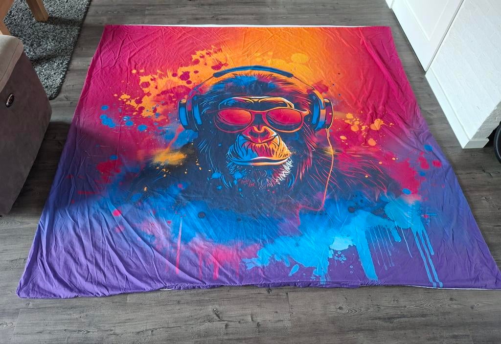 Dekbedovertrek aap met koptelefoon 220x220cm, Huis en Inrichting, Slaapkamer | Beddengoed, Zo goed als nieuw, Dekbedovertrek, Tweepersoons