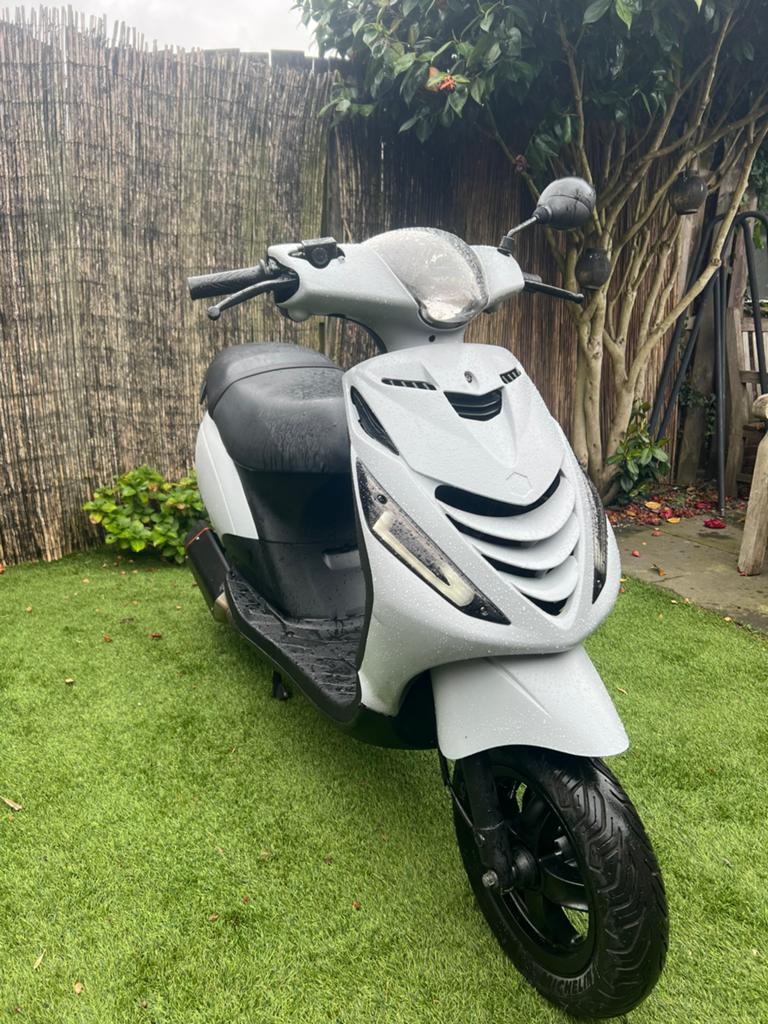 Piaggio zip, Ophalen, Zo goed als nieuw, Benzine, Piaggio