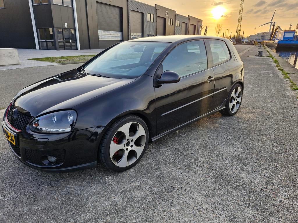 Volkswagen Golf 2.0 GTI 147KW 3D 2005 Zwart, Auto's, Stof, Zwart, 4 cilinders, Zwart