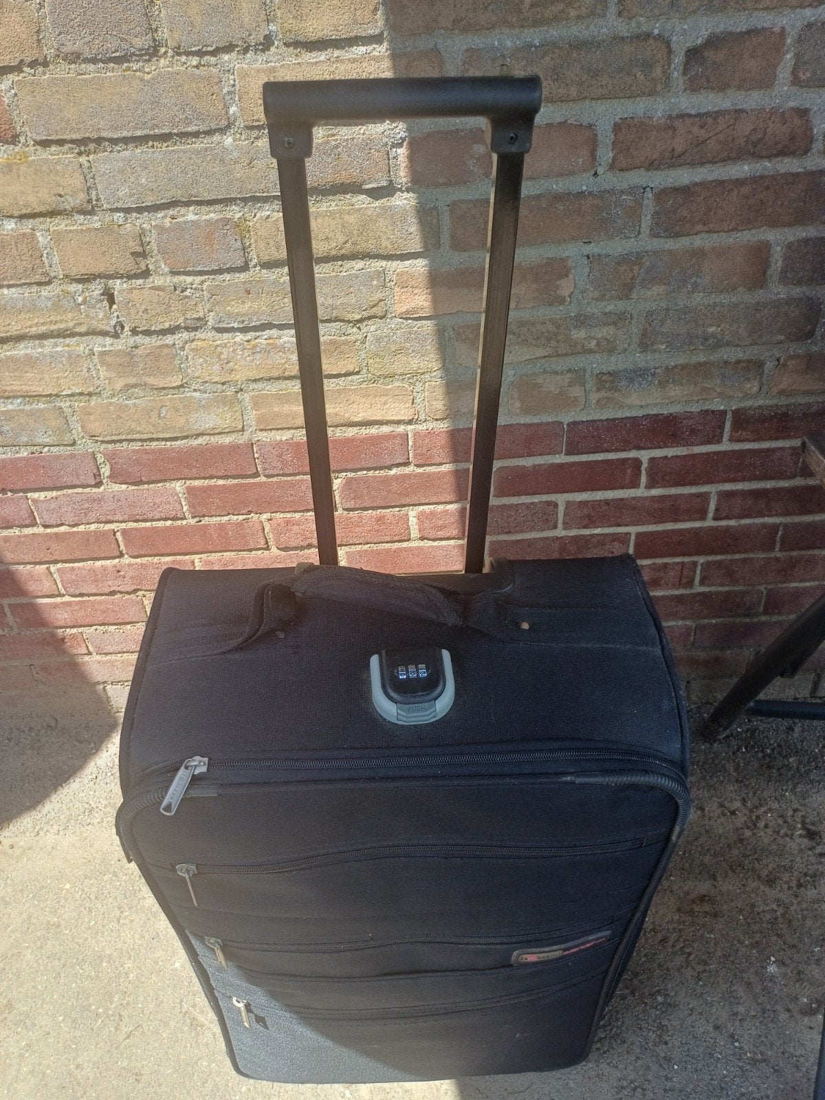 Koffer met trekstang., Ophalen, Bumper