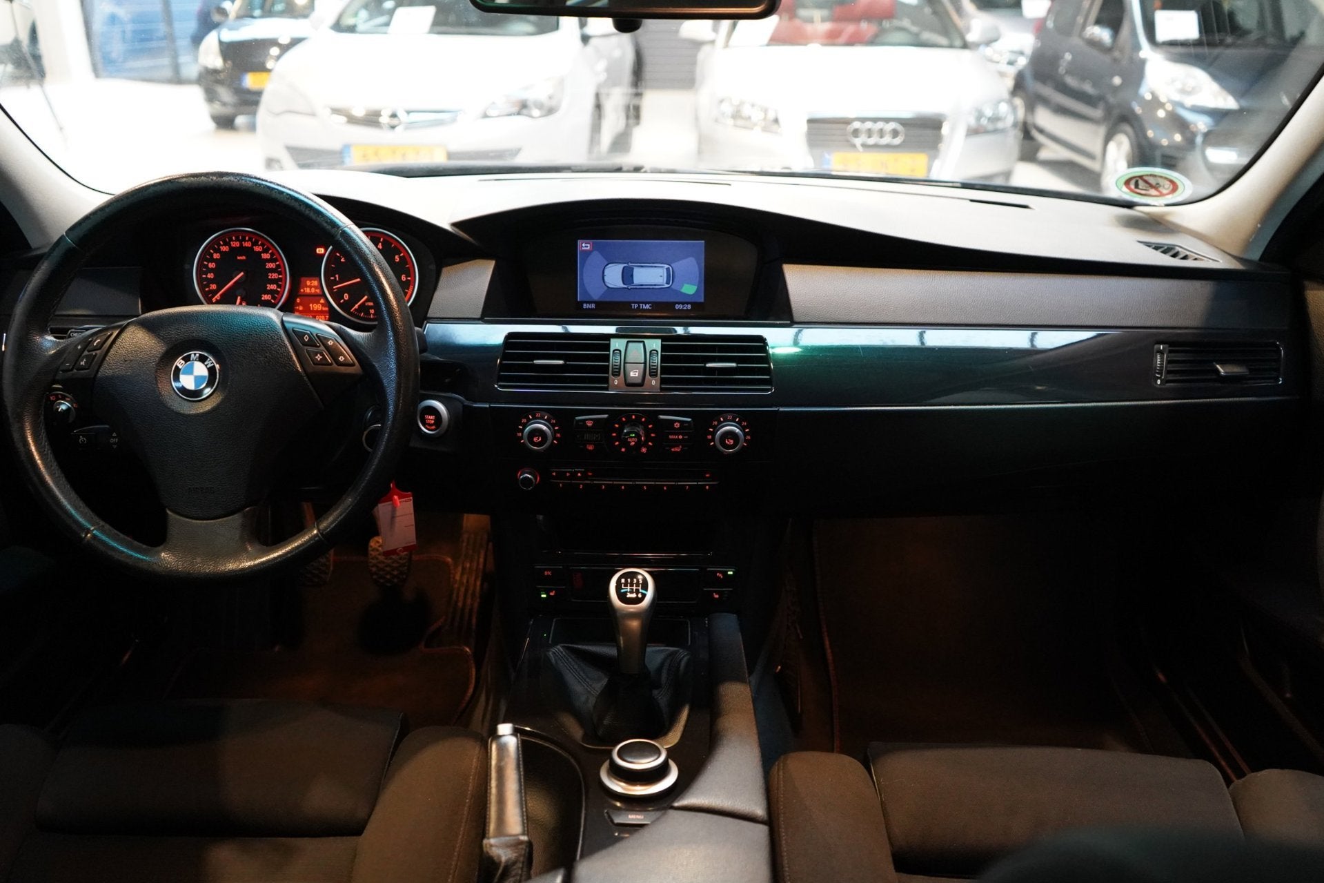 BMW 5-serie Touring 523i | CRUISE | PDC | STOELVER. | NAVI |, Auto's, 13 km/l, Gebruikt, Blauw, Handgeschakeld