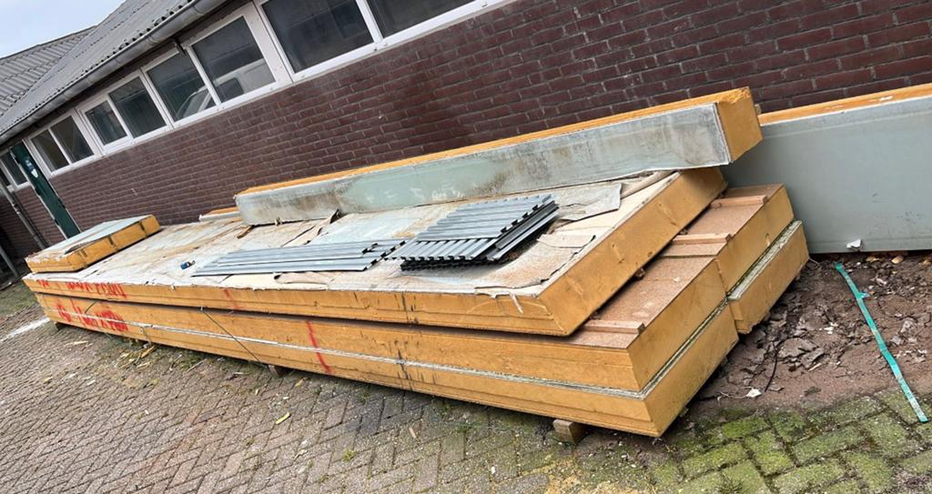 Geïsoleerde sandwichpanelen / dakpanelen – 15 cm dik, Ophalen, Hardschuim (Pir), 15 m² of meer
