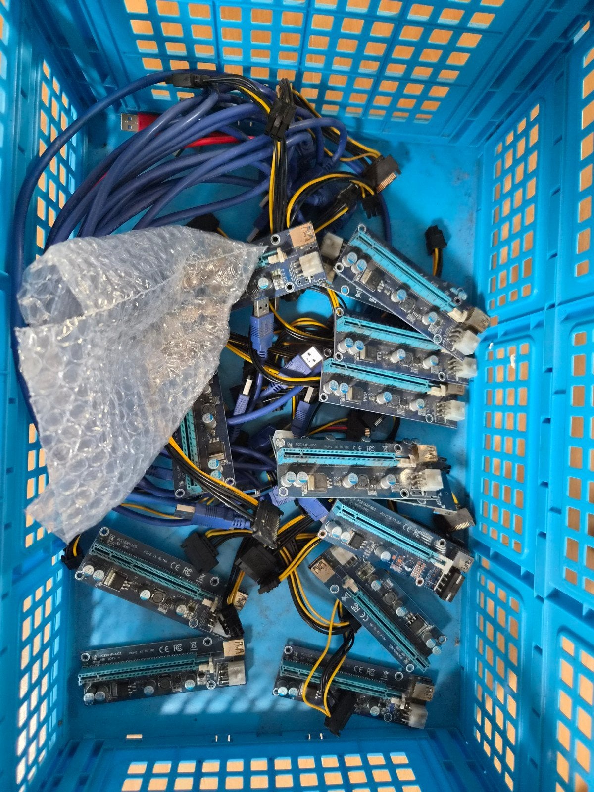 PCIe Risers en USB-adapters voor mining MOET NU WEG, Ophalen of Verzenden, Gebruikt