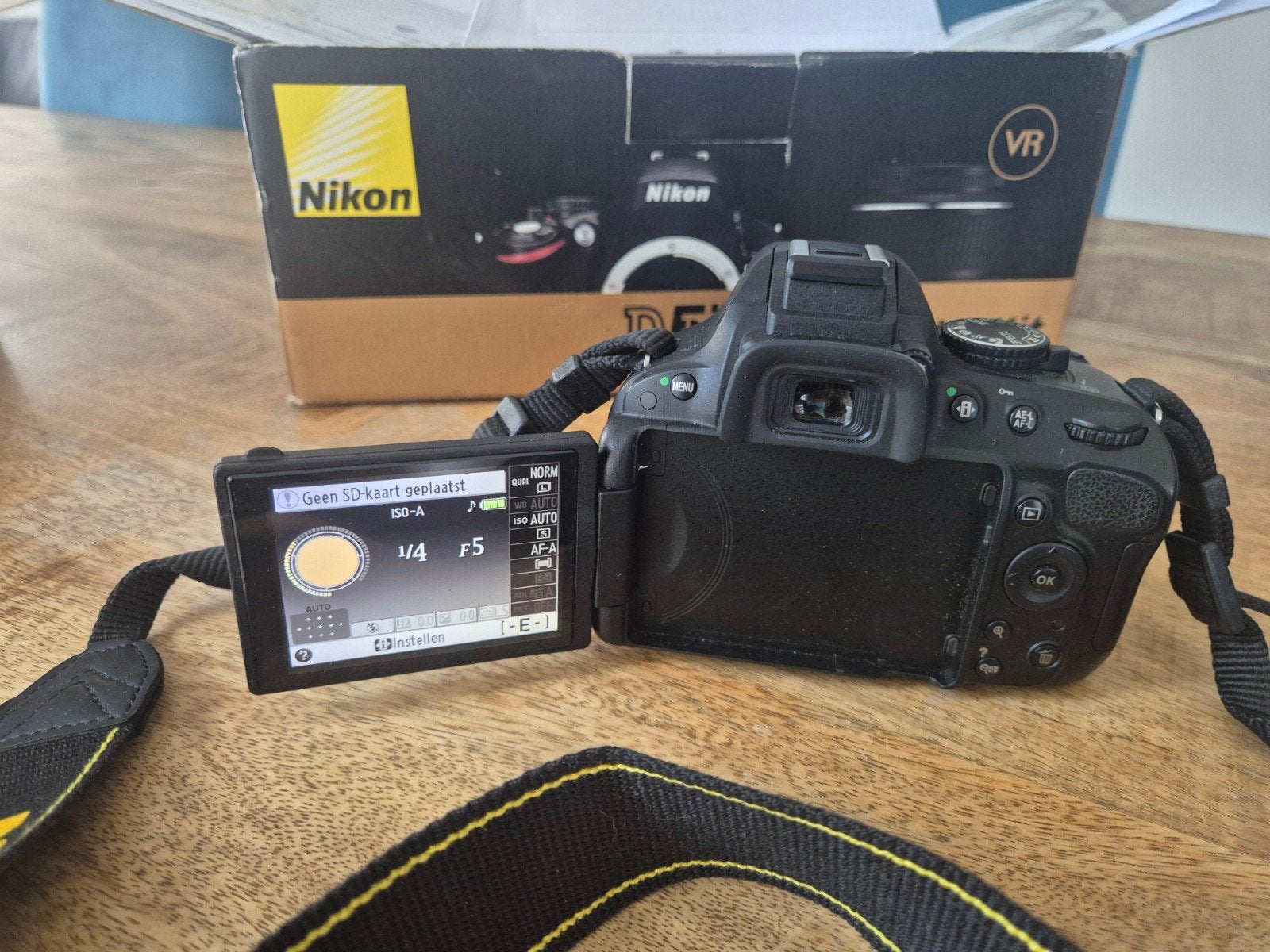 Nikon D5100 Spiegelreflexcamera met 18-55mm VR Kit, Spiegelreflex, Ophalen of Verzenden, Zo goed als nieuw, Nikon