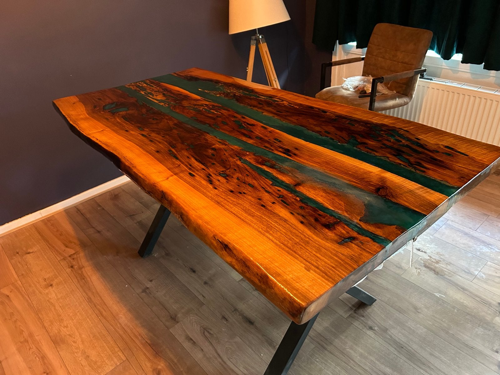Unieke Eettafel van Kersenhout met Epoxy Rivier, Huis en Inrichting, Zo goed als nieuw, 150 tot 200 cm, Vier personen, Rechthoekig