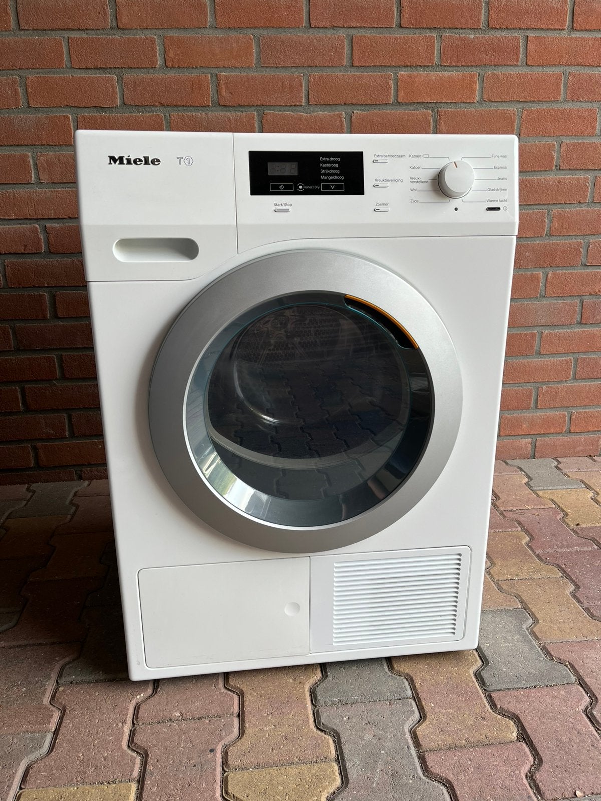 Energie zuinige Miele Warmtepompdroger TKB450WP A+ 8kg, 8 tot 10 kg, Ophalen, Gebruikt, 85 tot 90 cm
