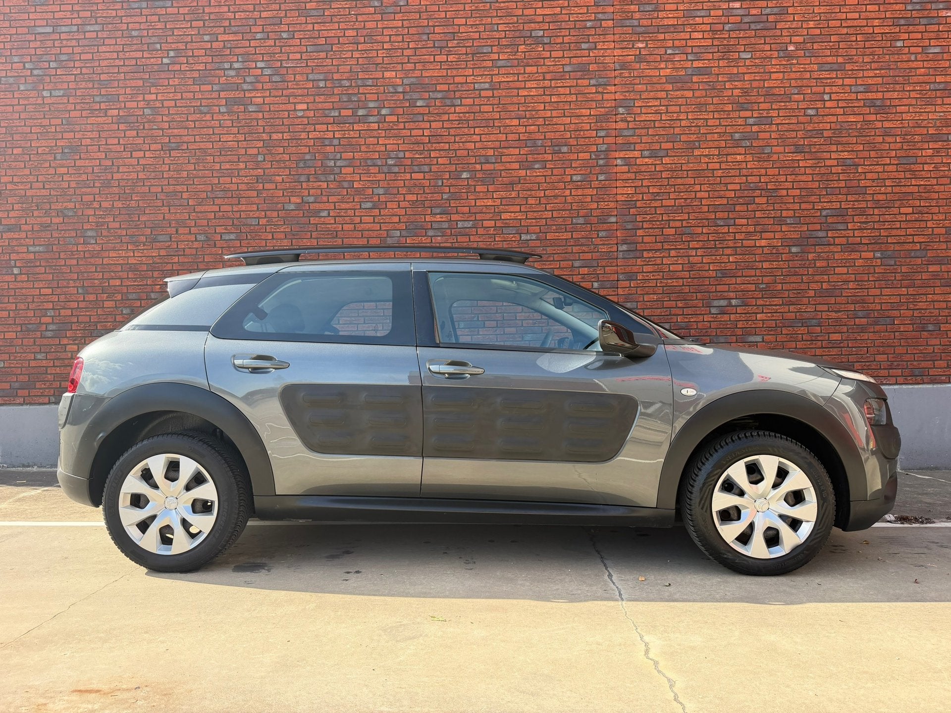 Citroen C4 Cactus 1.2 e-VTi Shine, Auto's, 82 pk, 23 km/l, Bedrijf, 3 cilinders