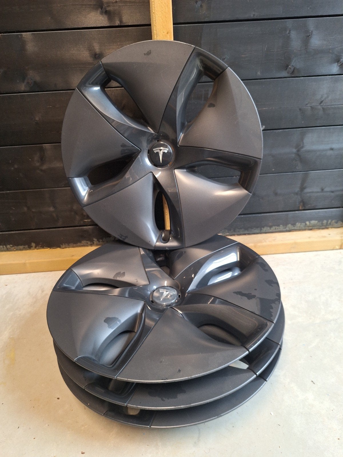 Tesla wieldoppen 18 inch - Gebruikt, Auto diversen, Wieldoppen, Ophalen of Verzenden