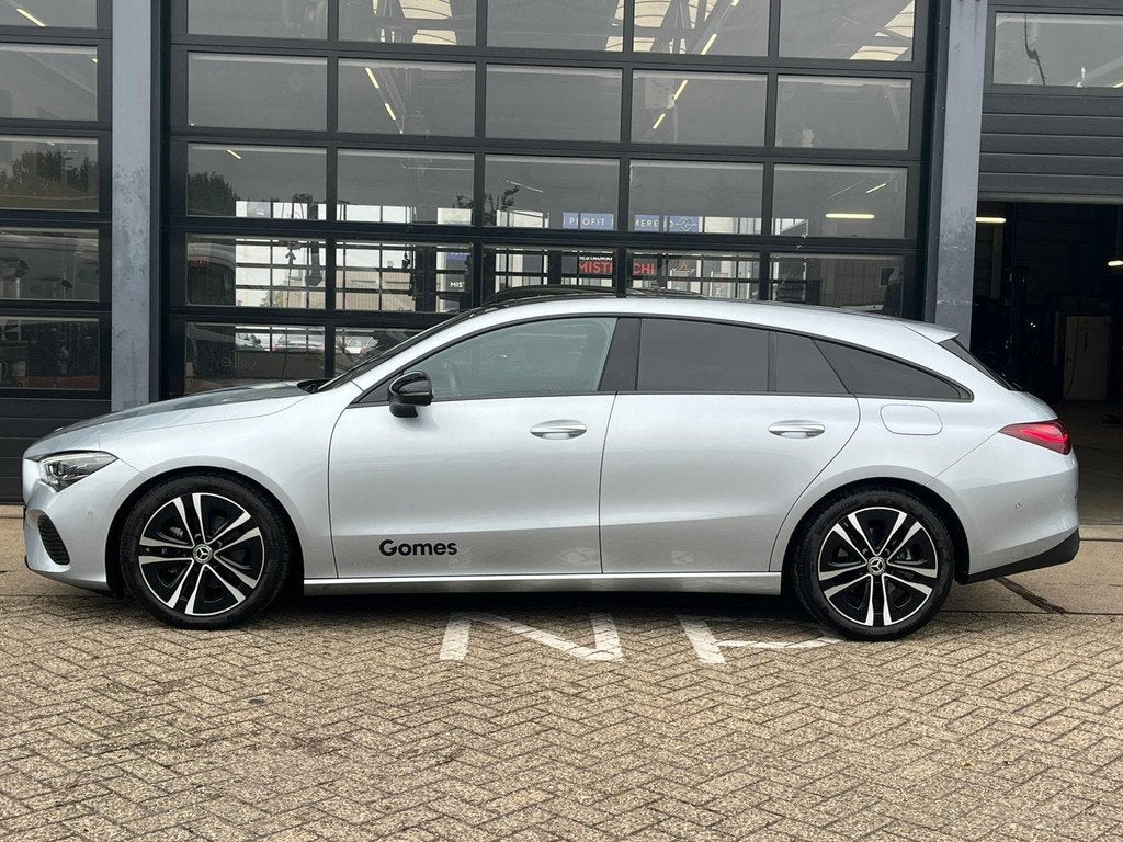 Mercedes-Benz CLA-klasse Shooting Brake 180 Luxury Line, Auto's, Mercedes-Benz, CLA, 136 pk, 4 cilinders, Origineel Nederlands