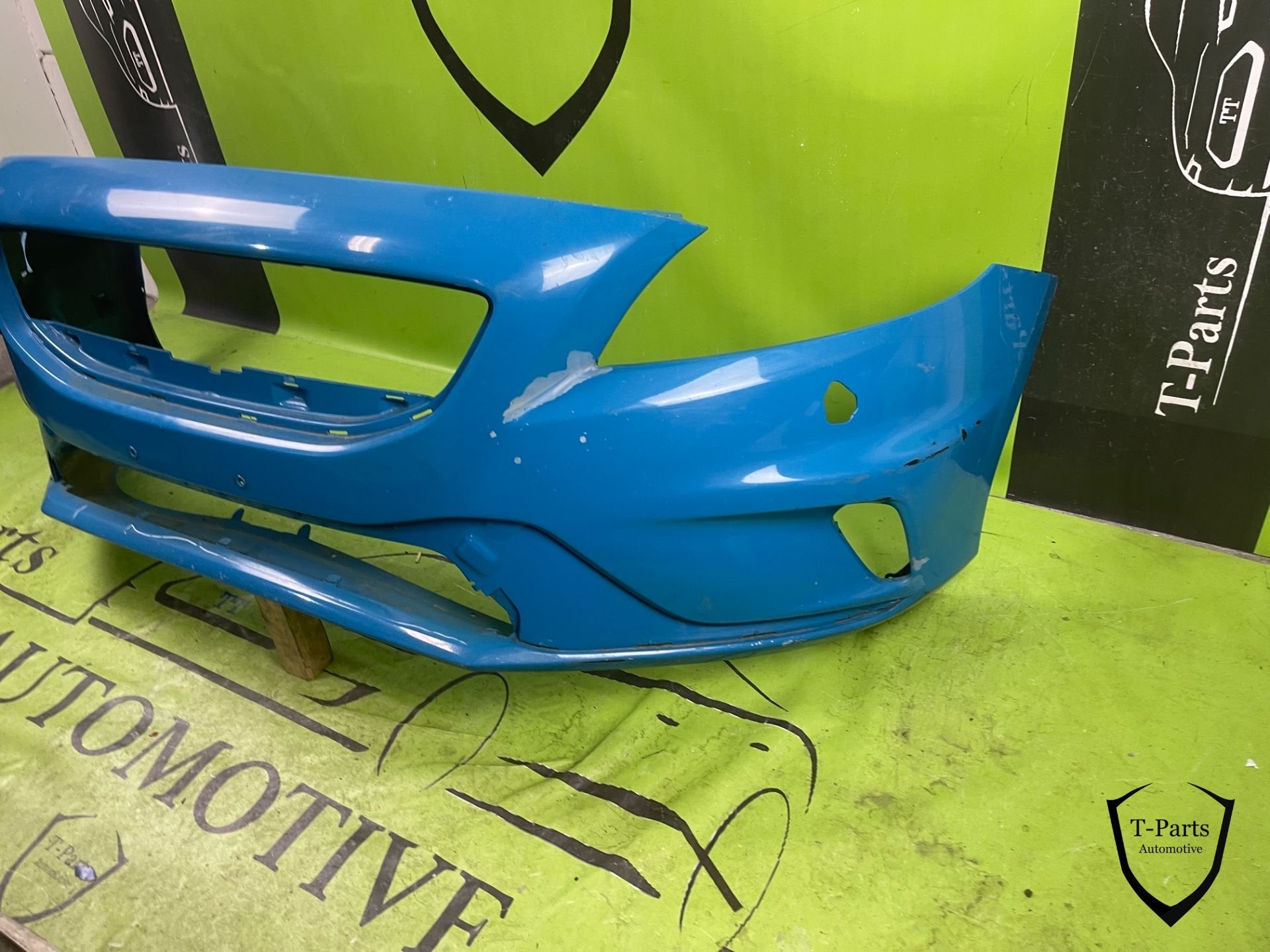 volvo v40 voorbumepr bumper R design, Info@fabrikant.eu, Ophalen of Verzenden, Volvo, Bumper