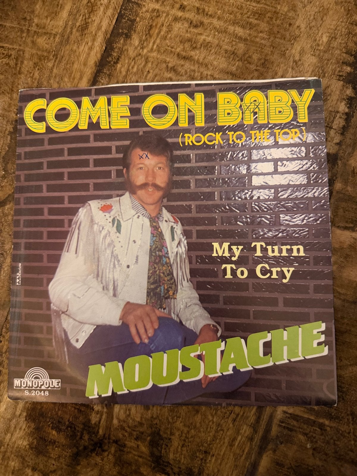 Moustache - Come On Baby (Rock To The Top) / My Turn To Cry, Gebruikt, 7 inch, Ophalen of Verzenden, Pop