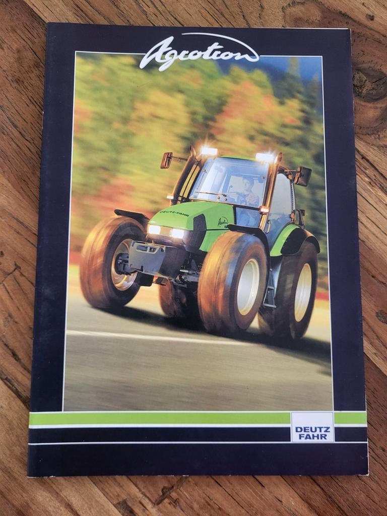 tractor folder Deutz-Fahr Agrotron 80-150, Ophalen of Verzenden, Zo goed als nieuw
