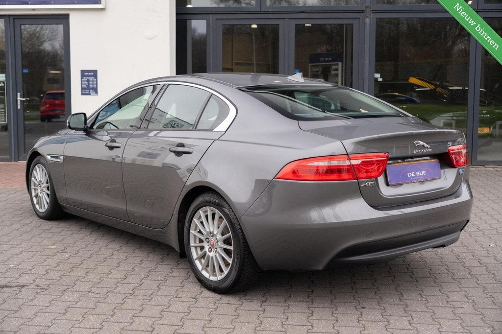 Jaguar XE 2.0 D Automaat|Engine make Noise|Damage|Export|Org, Auto's, Jaguar, Automaat, Gebruikt, Euro 6, 4 cilinders
