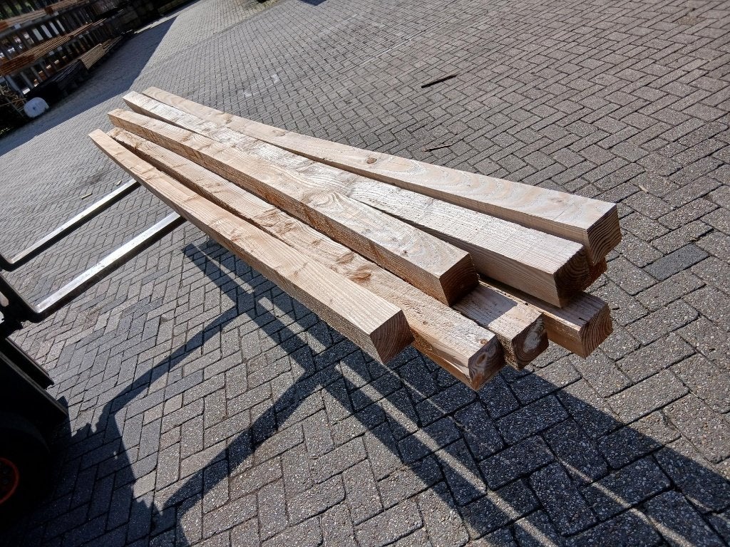 8 douglas palen 10x10x400cm ( B-Keus), Tuin en Terras, Ophalen, Zo goed als nieuw, 250 cm of meer, Palen