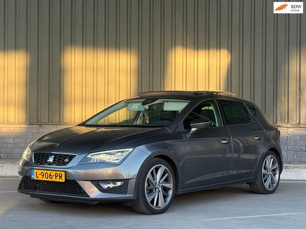 Seat Leon 2.0 TDI FR / Pano / Connect / APK, Auto's, Seat, Gebruikt, Euro 6, 4 cilinders, 150 pk