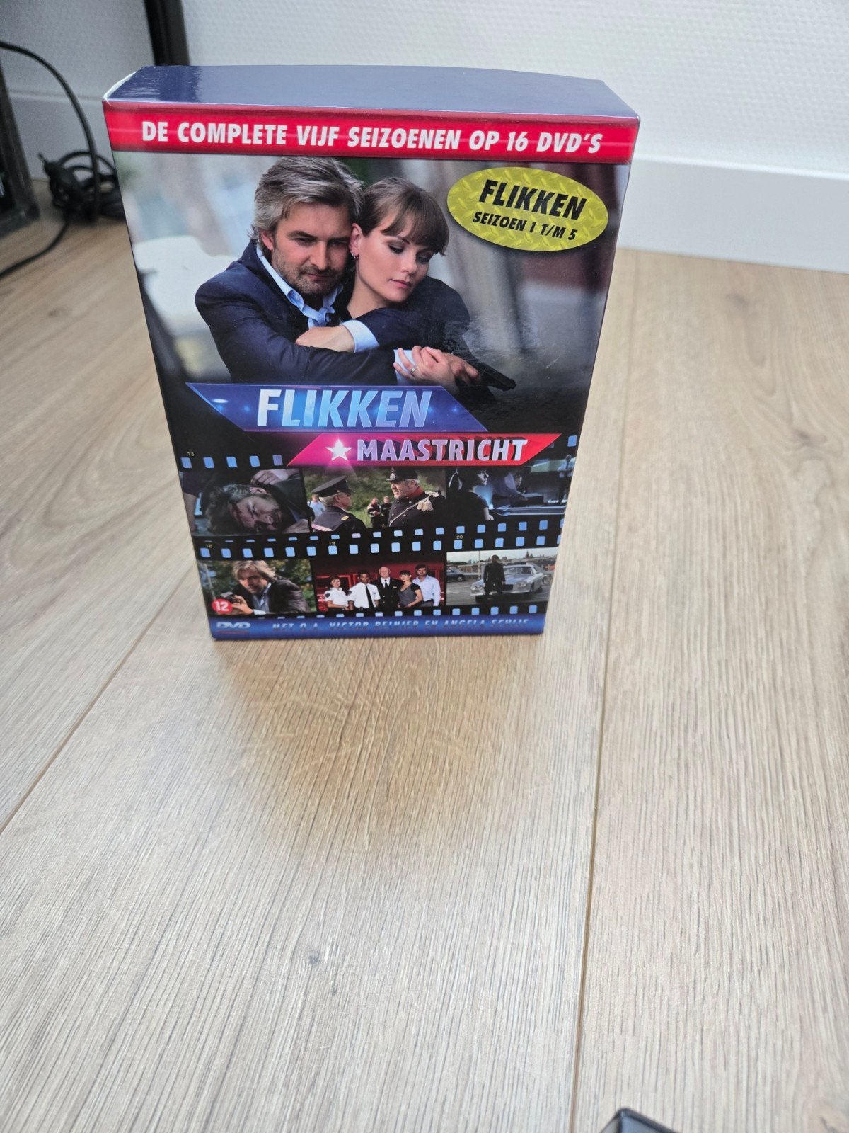 Flikken Maastricht Seizoen 1 t/m 5 - Complete Boxset, Misdaad, Nederlands, Zo goed als nieuw, Vanaf 12 jaar