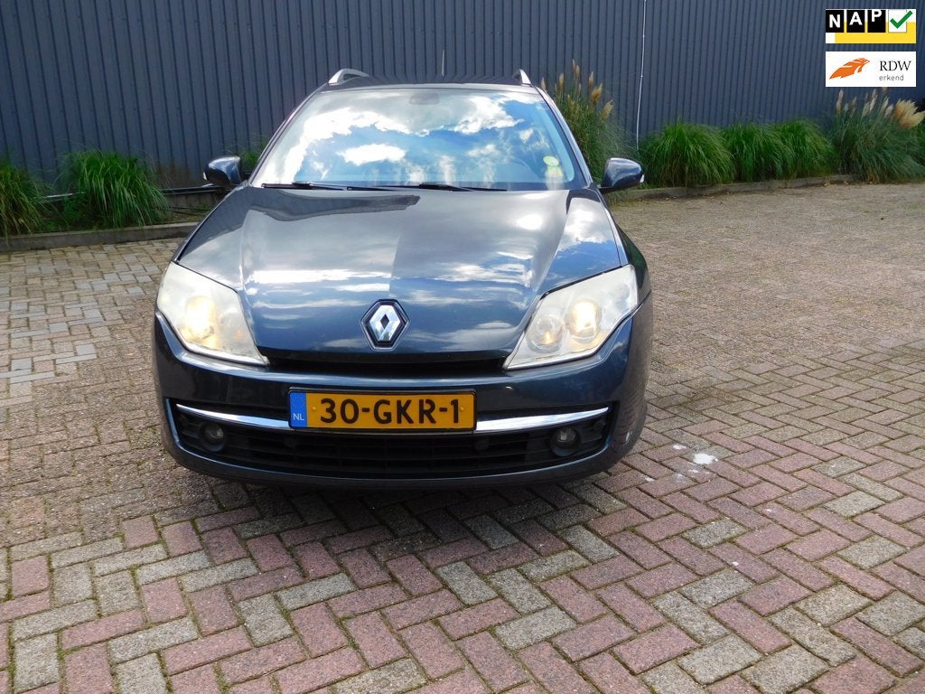 Renault Laguna Estate 2.0 16V T Dynamque met onderhoud boeke, Auto's, Gebruikt, 4 cilinders, Leder en Stof, 650 kg