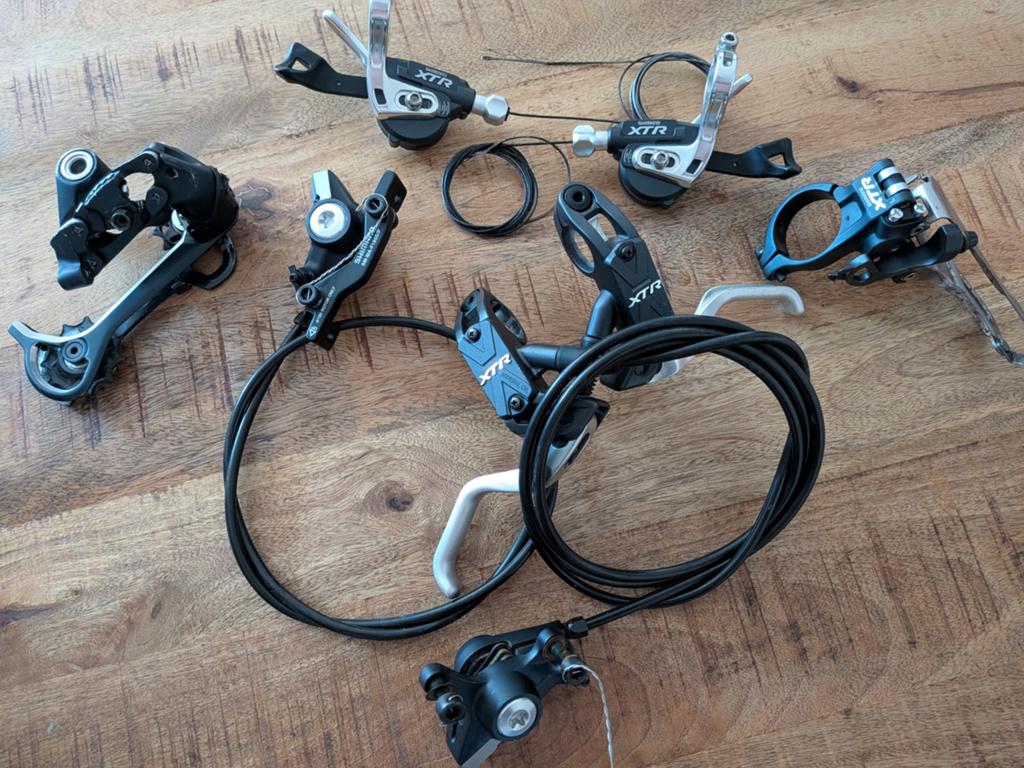 Shimano XTR 3x9 groepset, Fietsen en Brommers, Fietsonderdelen, Remmen, Ophalen
