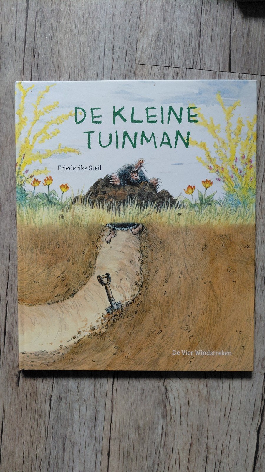 De Kleine Tuinman - Prentenboek over Oma Struik en de mol, Ophalen of Verzenden, Zo goed als nieuw, Friederike Steil, Prentenboek