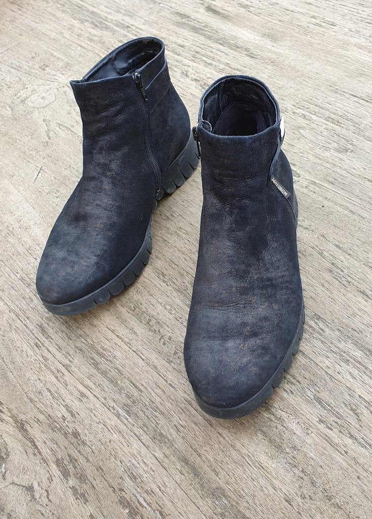 Mephisto dameslaars. Mt 40,5. €35., Kleding | Dames, Schoenen, Zwart, Lage of Enkellaarzen, Ophalen of Verzenden, Zo goed als nieuw