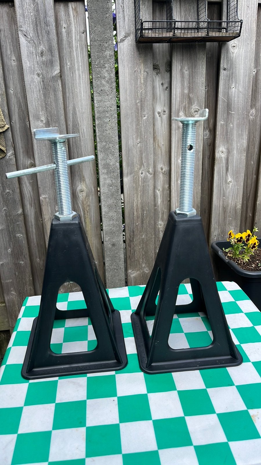 2 assteunen voor camper/caravan., Ophalen