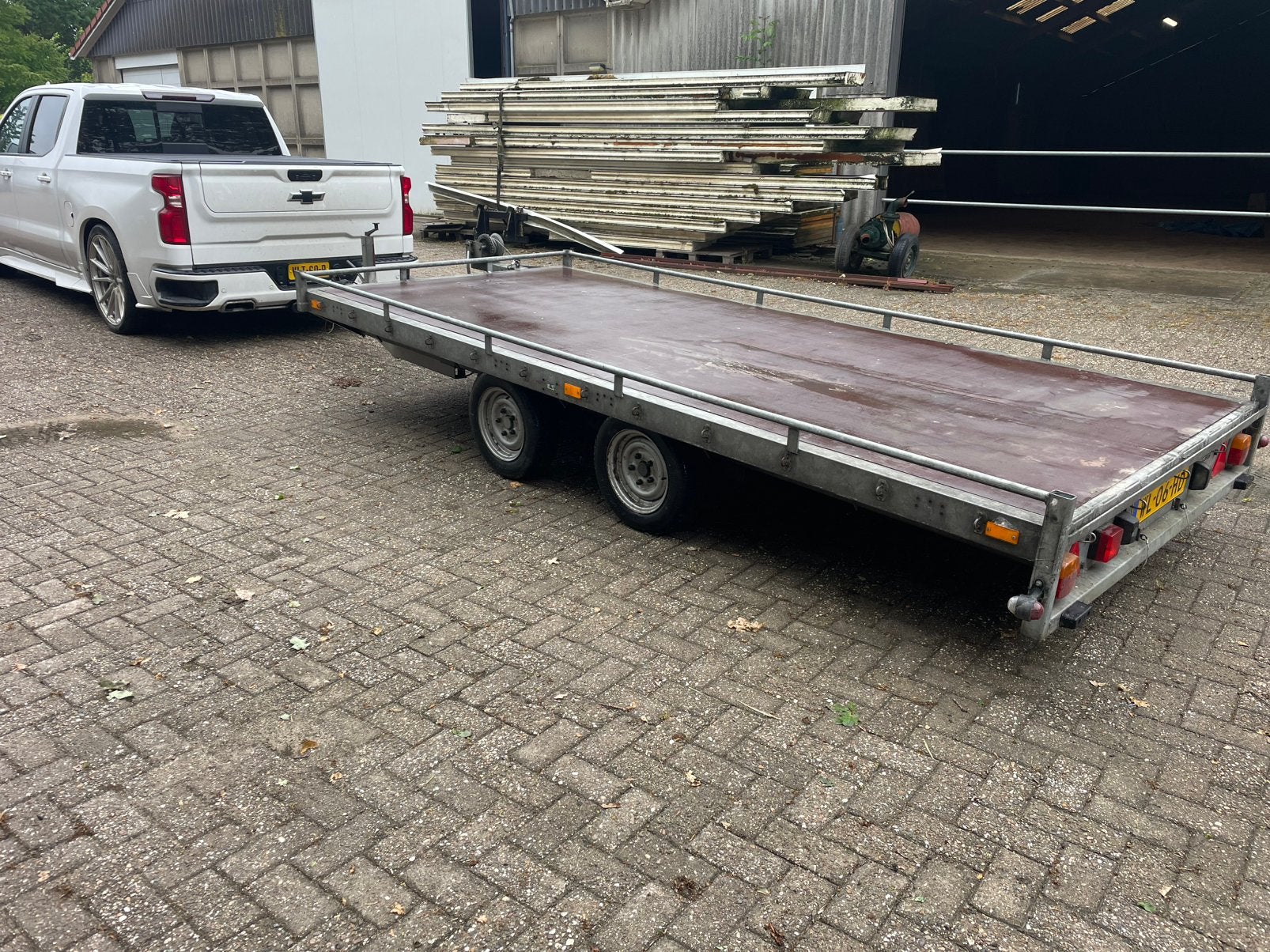 Robuuste autoambulance met opbouw, Ophalen, Gebruikt
