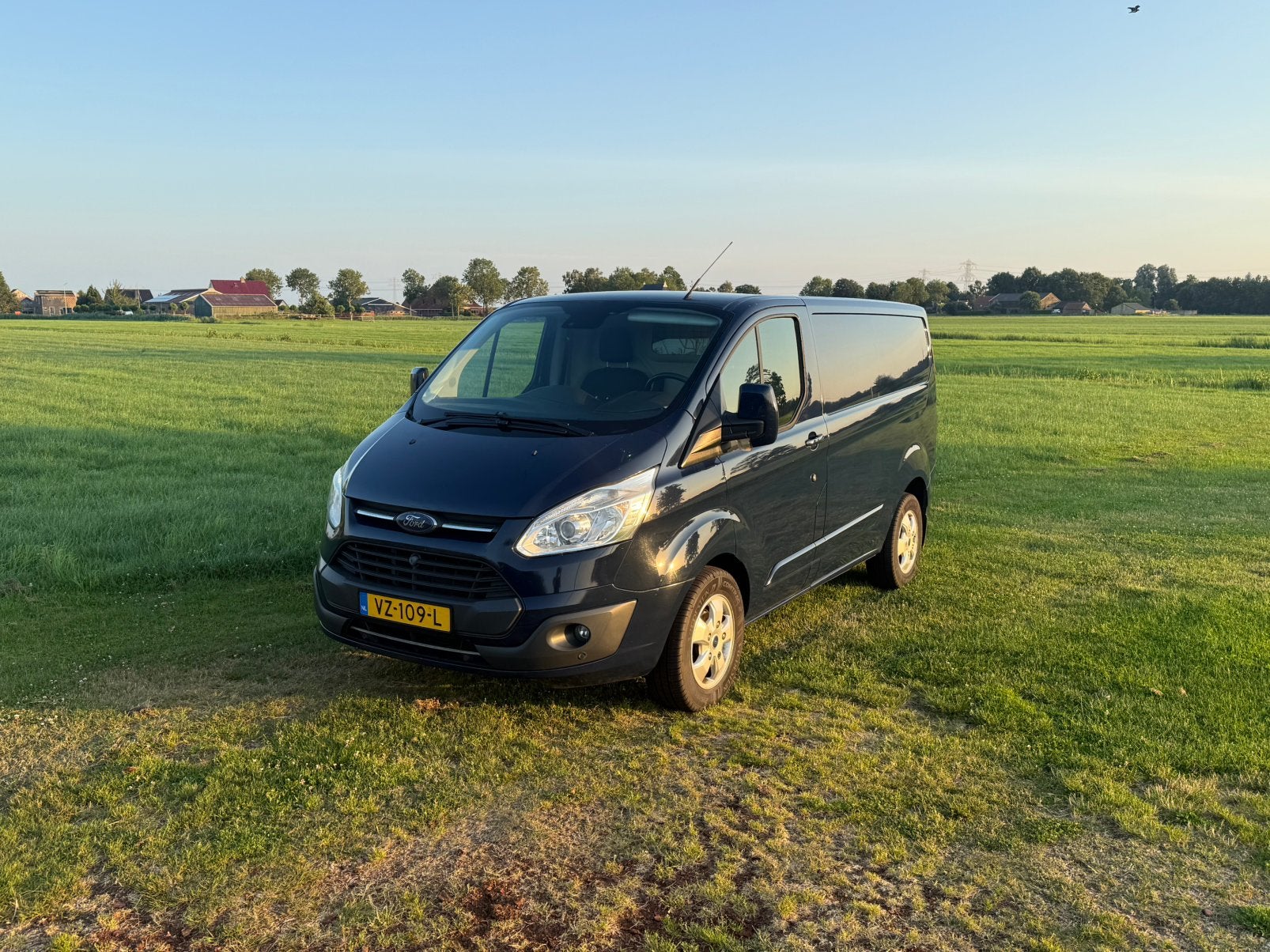 Ford Transit Custom GB 2.0 Tdci 130PK 270 L1h1 (161 gr) 2016, Auto's, Bestelauto's, Voorwielaandrijving, Stof, 1995 cc, Euro 6