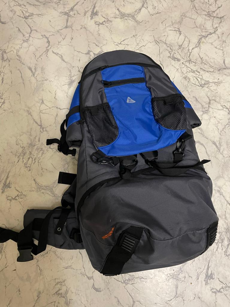 Draagrugzak - Blauw/Grijs, Gebruikt, 25 tot 40 cm, Trekking, Ophalen