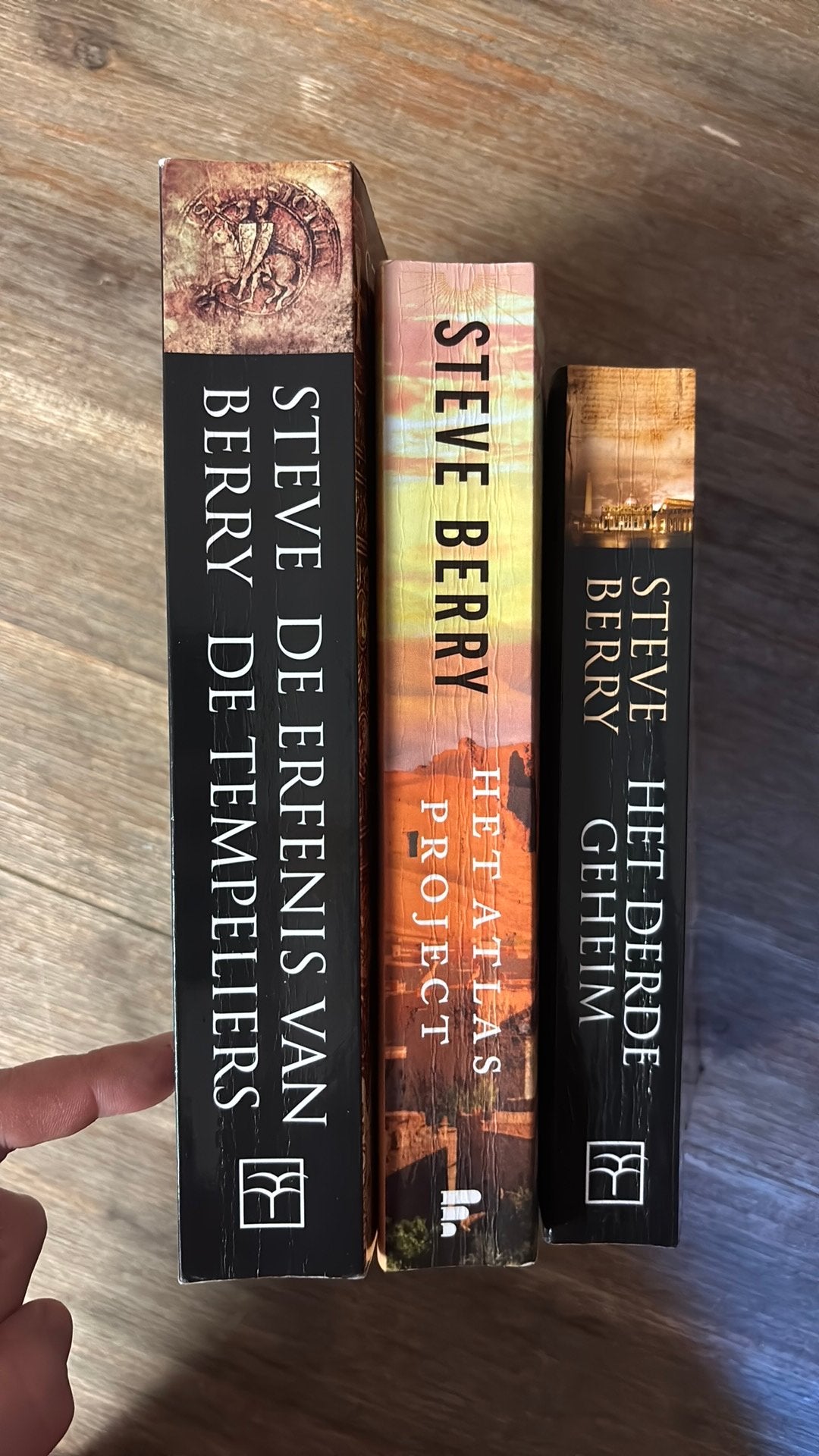 Steve Berry 3x - Tempeliers, Atlas Project, derde Geheim, Ophalen of Verzenden, Gelezen, Nederland