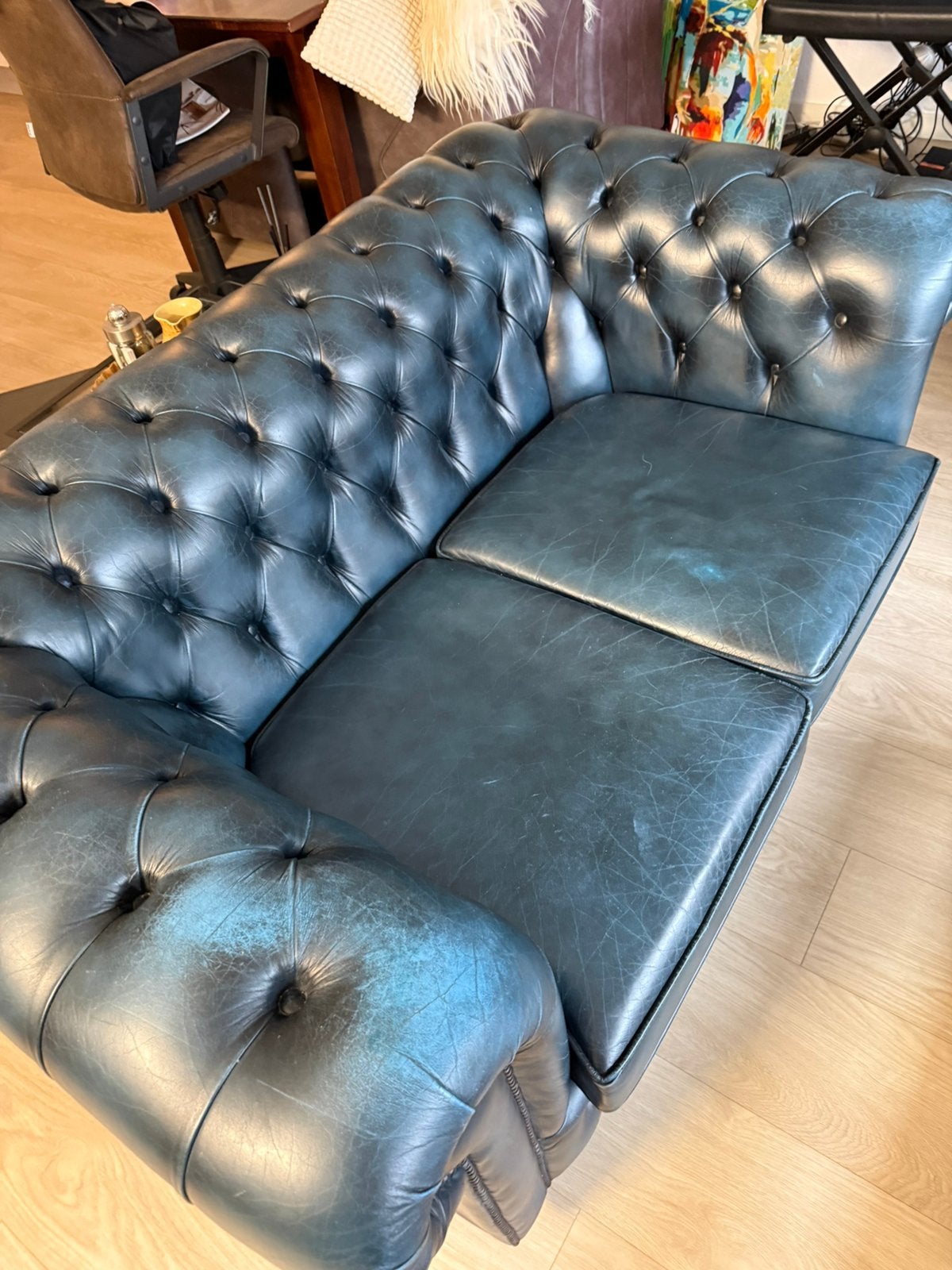 Chesterfield bankstel 2 zits / 2 1/2 zits  en tafel, Huis en Inrichting, Ophalen, Gebruikt, Vierpersoons of meer, Leer