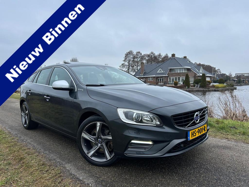 Volvo V60 2.4 D6 Twin Engine R-Design Schuifdak/ Afneembare, Automaat, Vierwielaandrijving, 1880 kg, Zilver of Grijs