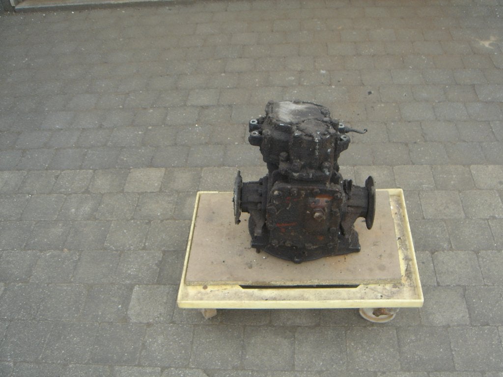 DKWF12, F12 Cabrio, versnellingsbak., Ophalen, Gebruikt, Oldtimer onderdelen