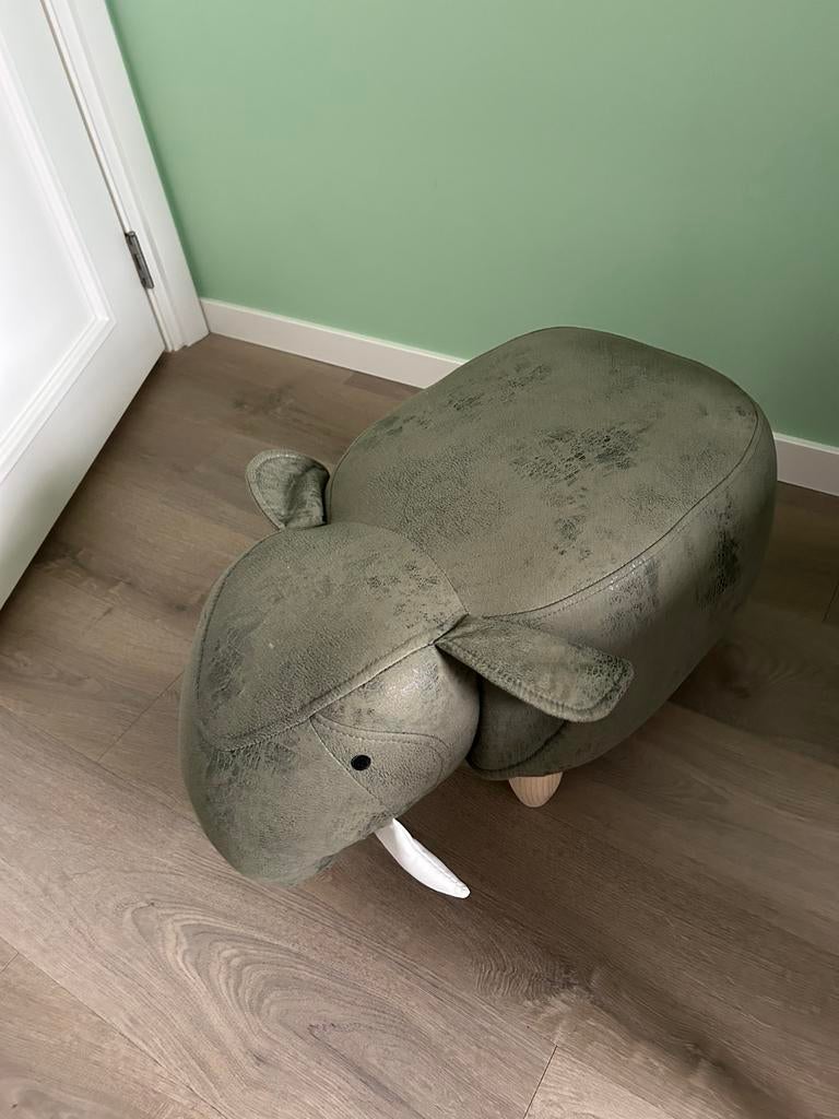 Krukje poef kinderkruk olifant kinderkamer, Ophalen, Zo goed als nieuw, Wanddecoratie