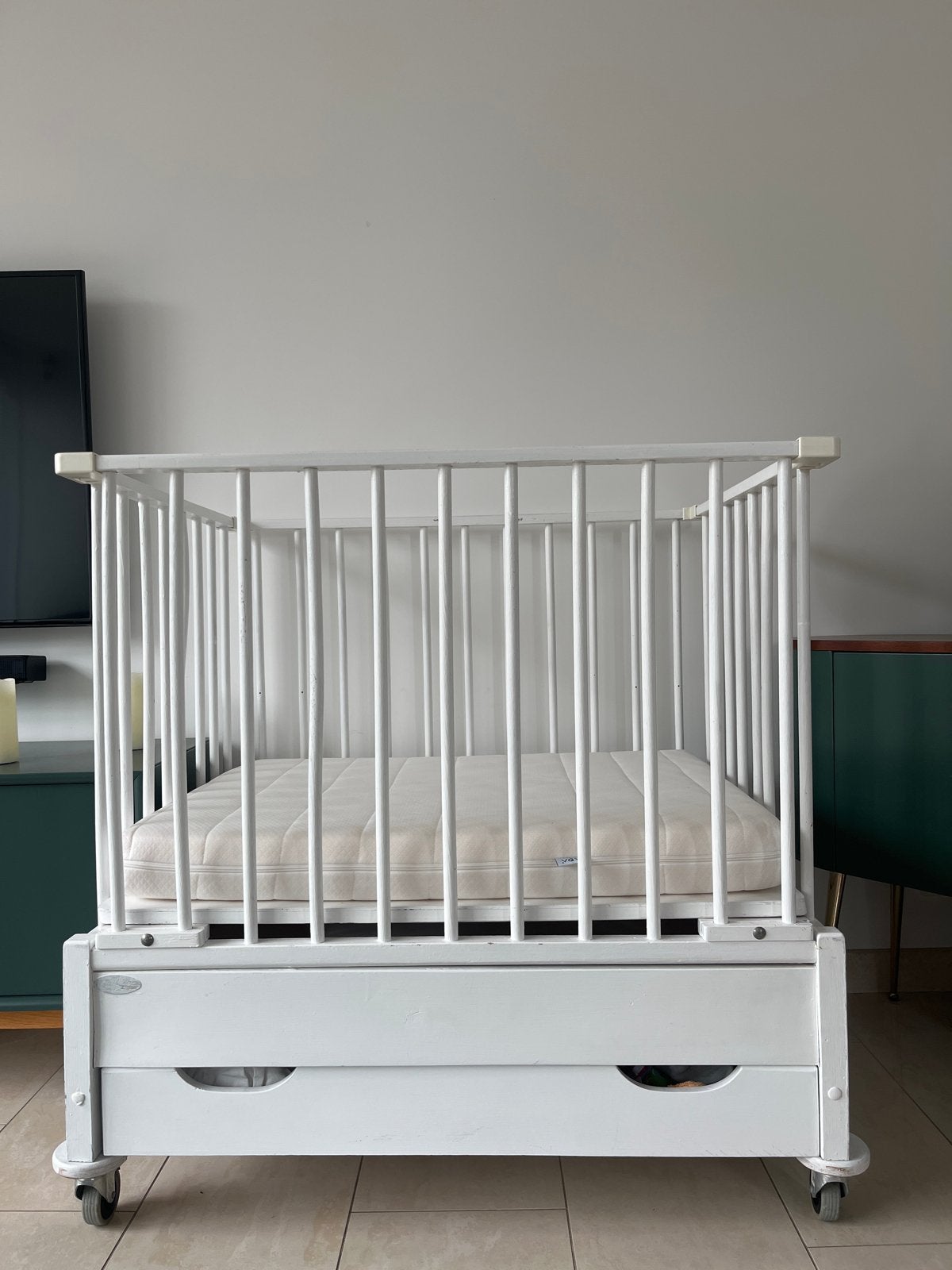 Kibofa Ledikant met matras en 2 hoezen (90x70cm), Kinderen en Baby's, Ophalen, Zo goed als nieuw, Ledikant