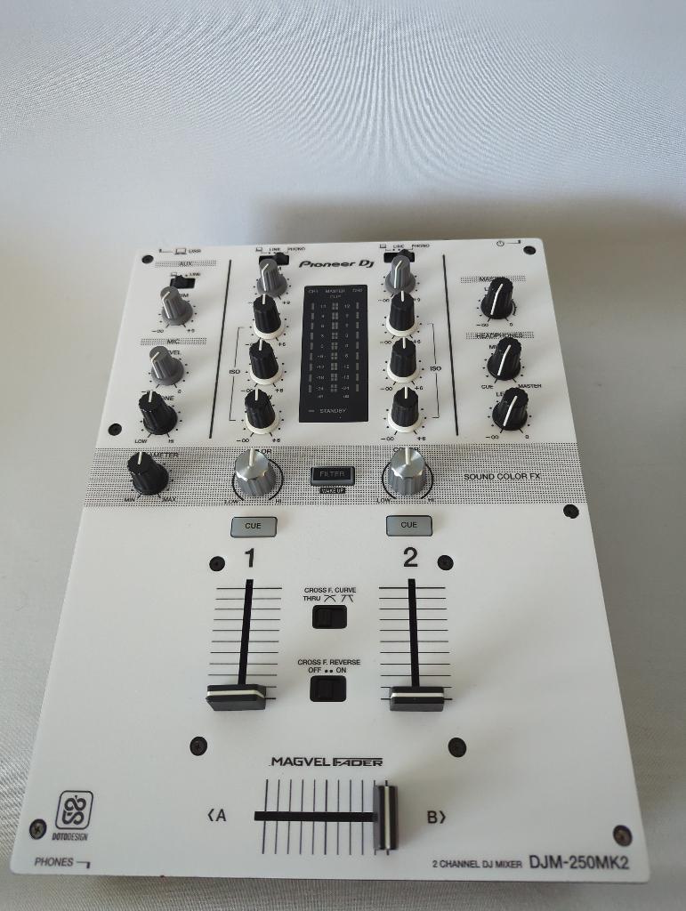 Pioneer DJ DJM-250 MKII mixer met Decksaver, Ophalen of Verzenden, Zo goed als nieuw