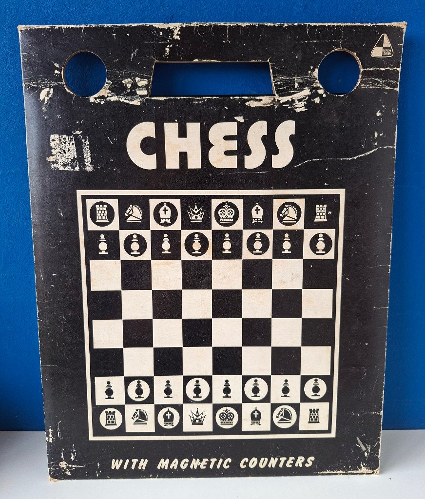 Vintage magnetisch Chess Schaken game/Miscellania England, Ophalen of Verzenden, 500 t/m 1500 stukjes, Gebruikt, Schaken