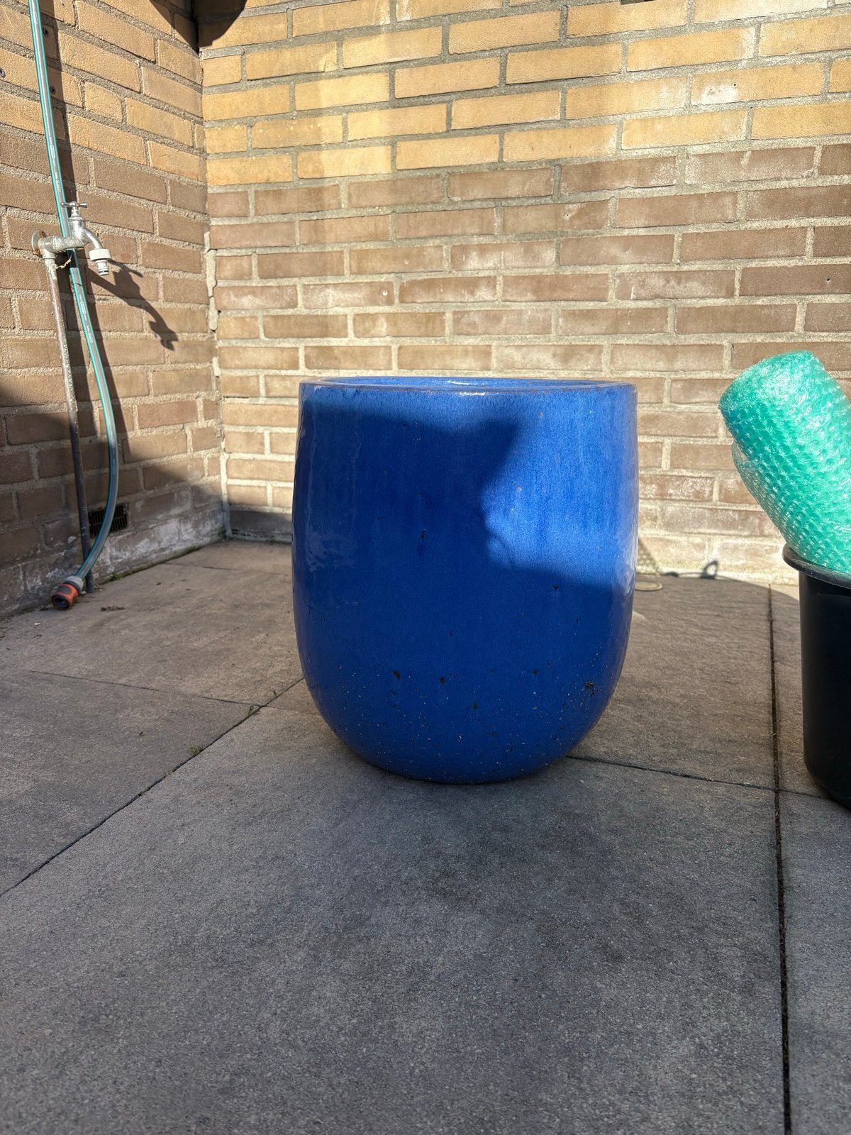 Grote blauwe bloempot voor tuin of terras, Ophalen, Gebruikt, 40 cm of meer, Rond